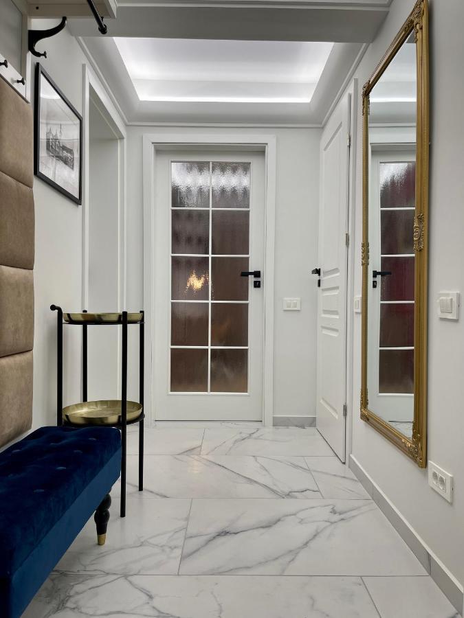 Jeny Boutique Apartment Târgu-Mureş Buitenkant foto