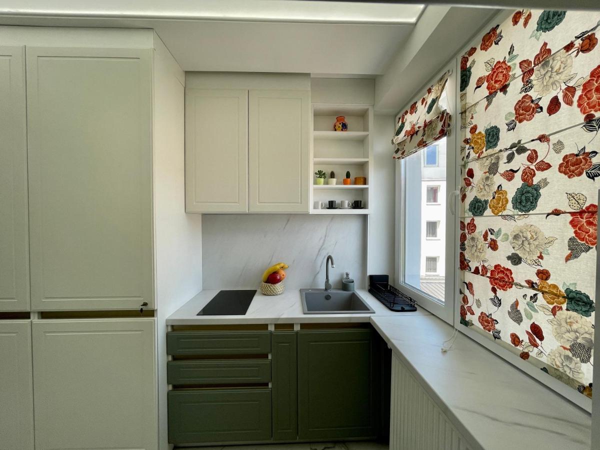 Jeny Boutique Apartment Târgu-Mureş Buitenkant foto