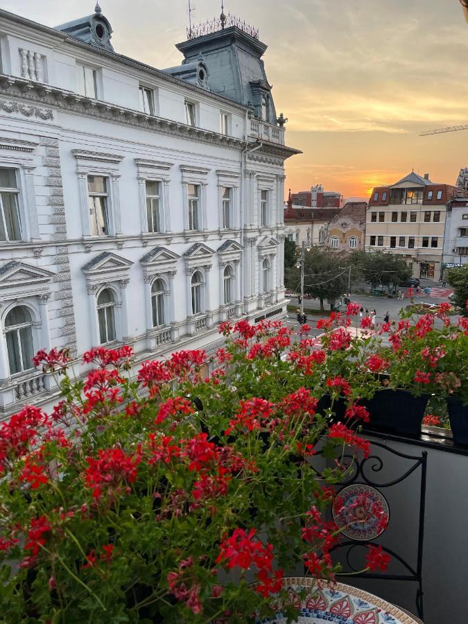 Jeny Boutique Apartment Târgu-Mureş Buitenkant foto