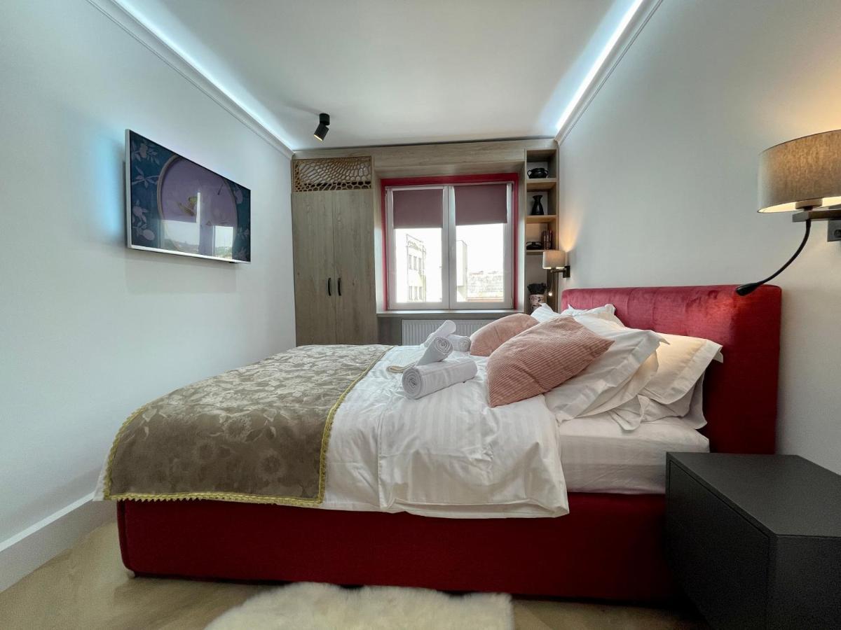 Jeny Boutique Apartment Târgu-Mureş Buitenkant foto